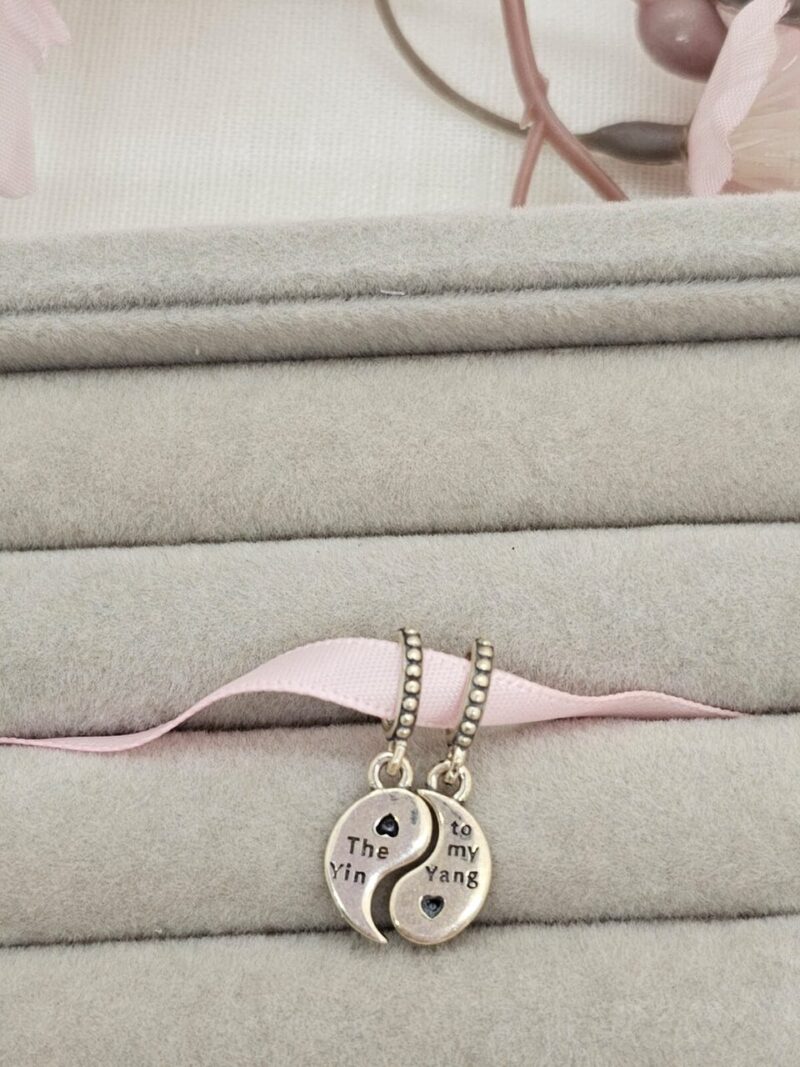 Charm yin yang, plata, azul y blanco - Image 2