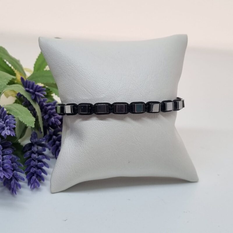 Pulsera ajustable, piedra hematita, cuadros negros brillantes - Image 2