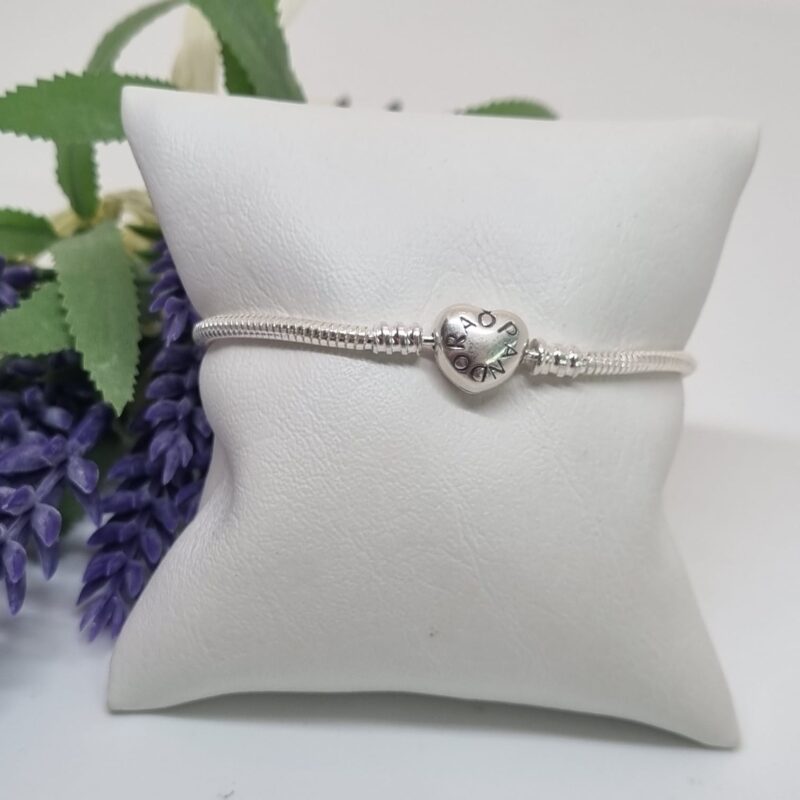 Pulsera flexible, diseño pandora, broche corazón con logo, T.17 plata