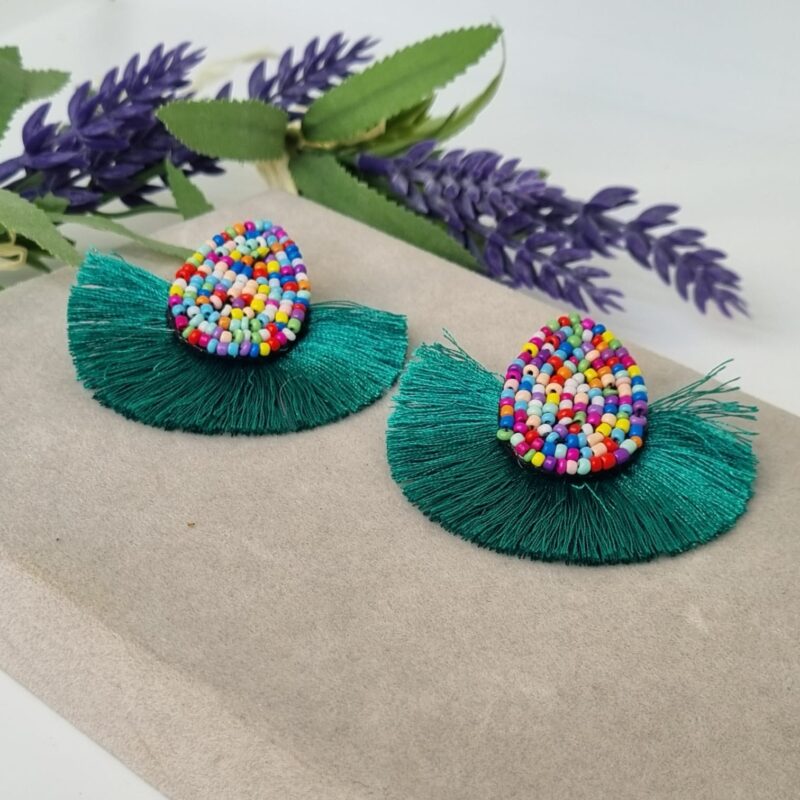 Aretes de pin, de colgar, gota multicolor con abanico verde - Image 2